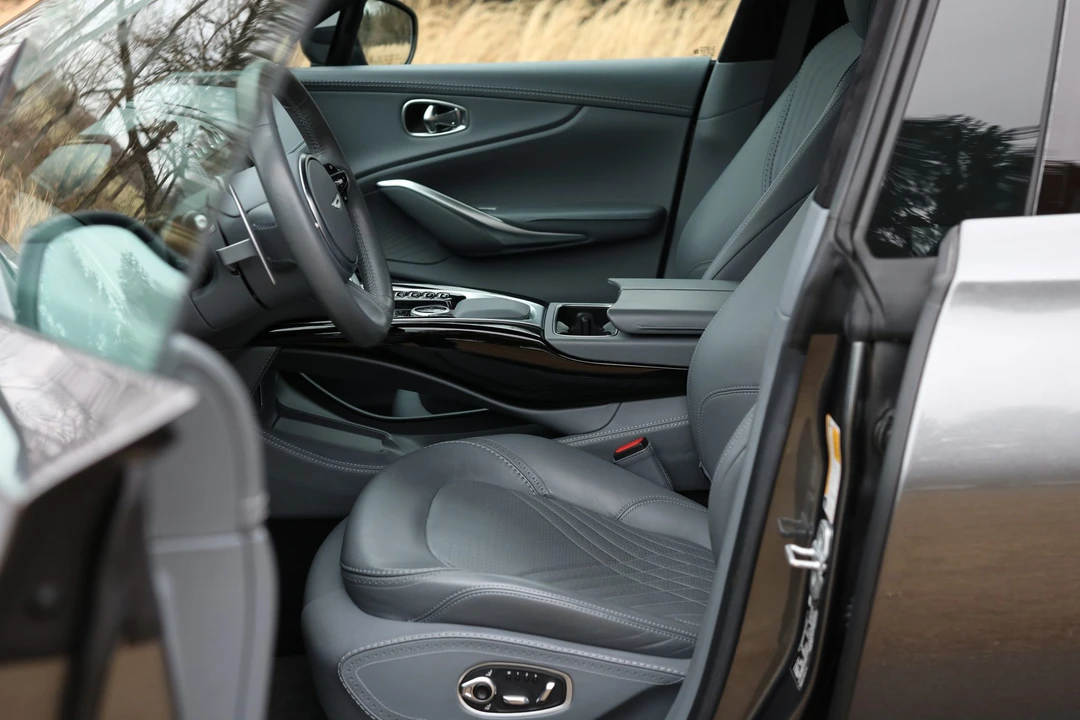 2021 Aston Martin DBX - Image 31 of 31