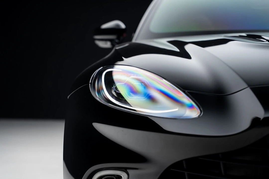2021 Aston Martin DBX - Image 8 of 21