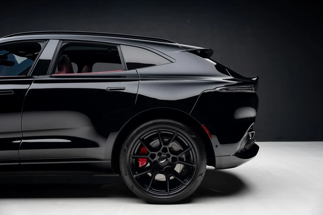 2021 Aston Martin DBX - Image 20 of 21