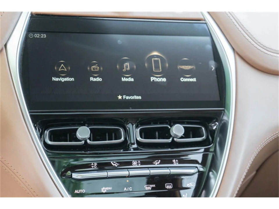 2021 Aston Martin DBX - Image 21 of 31
