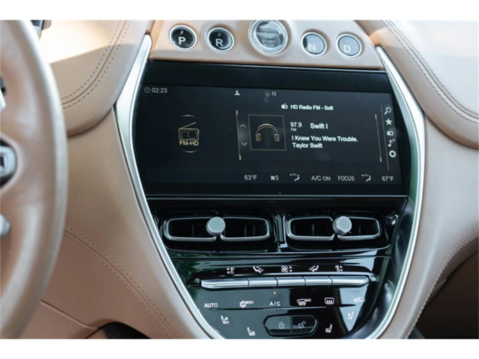 2021 Aston Martin DBX - Image 23 of 31