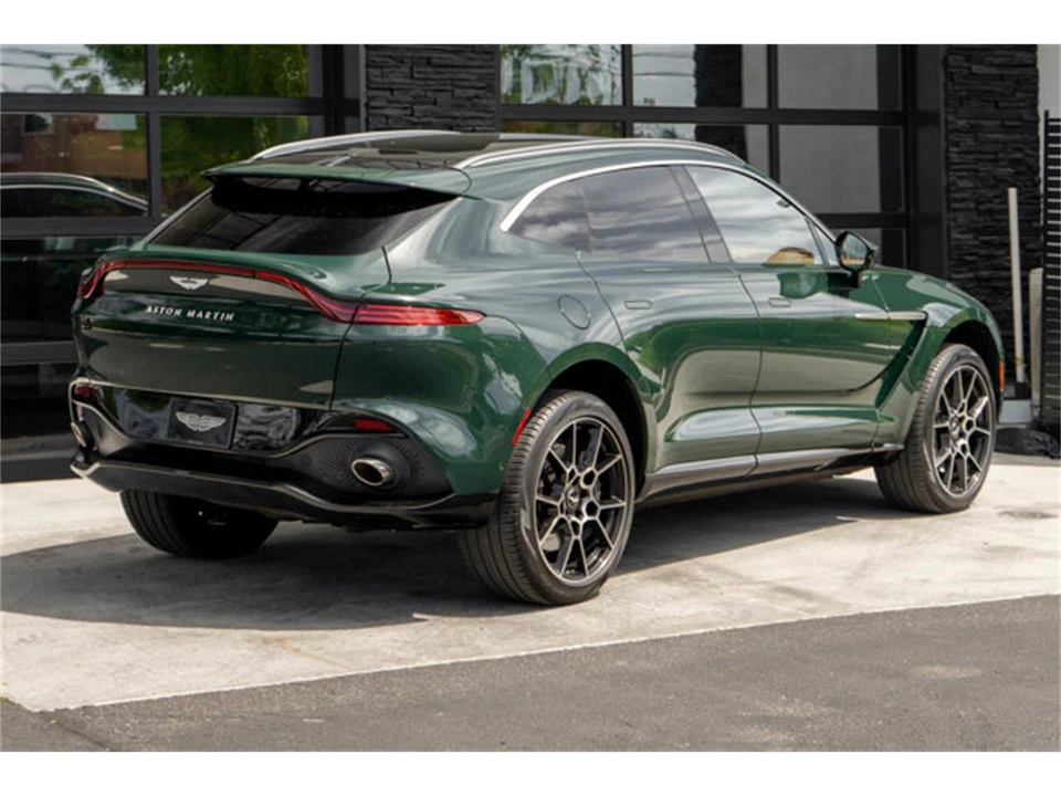 2021 Aston Martin DBX - Image 9 of 31