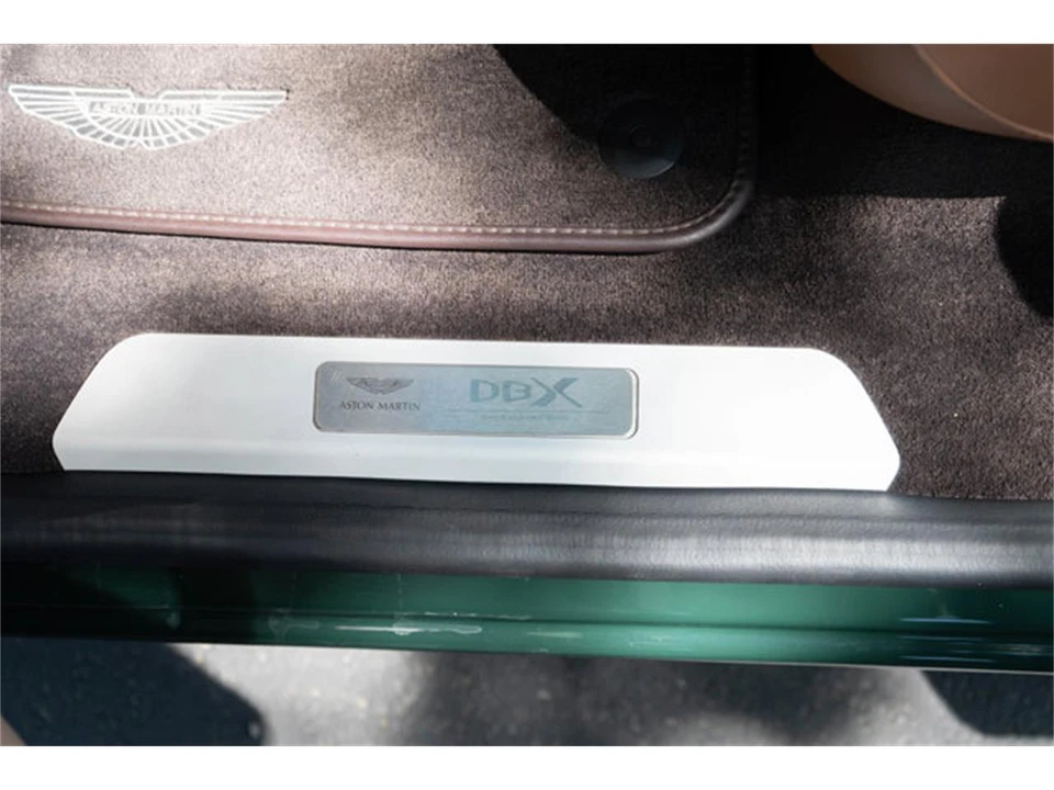 2021 Aston Martin DBX - Image 16 of 31