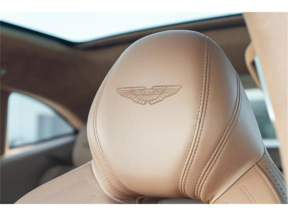 2021 Aston Martin DBX - Image 13 of 31