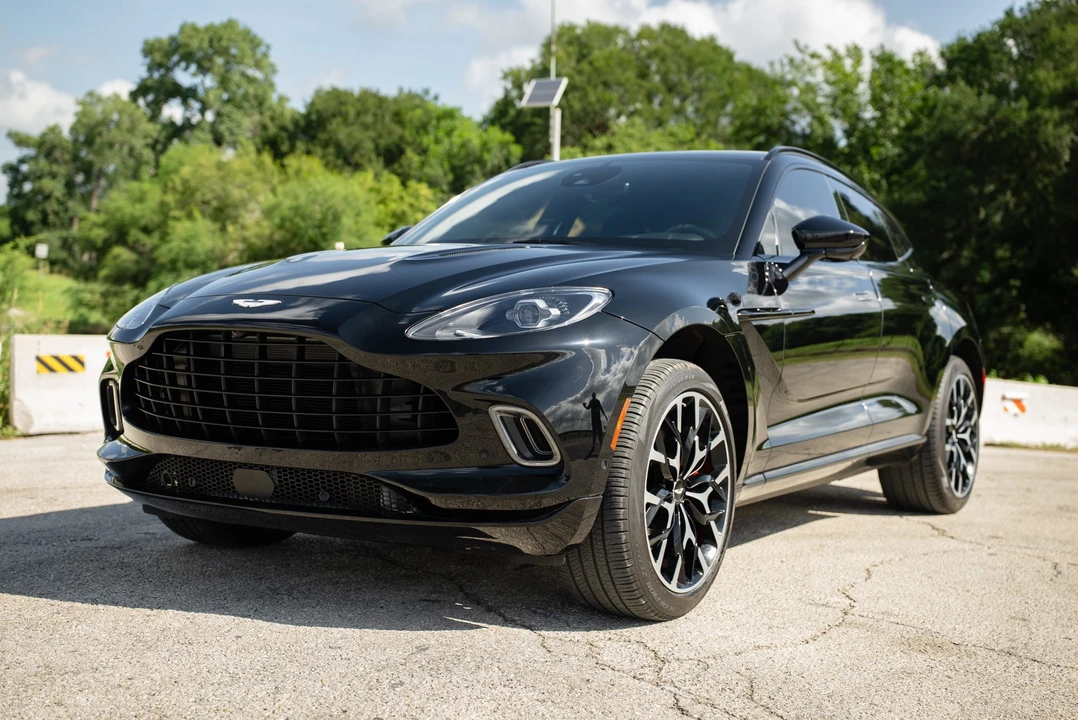 2021 Aston Martin DBX - Image 3 of 31