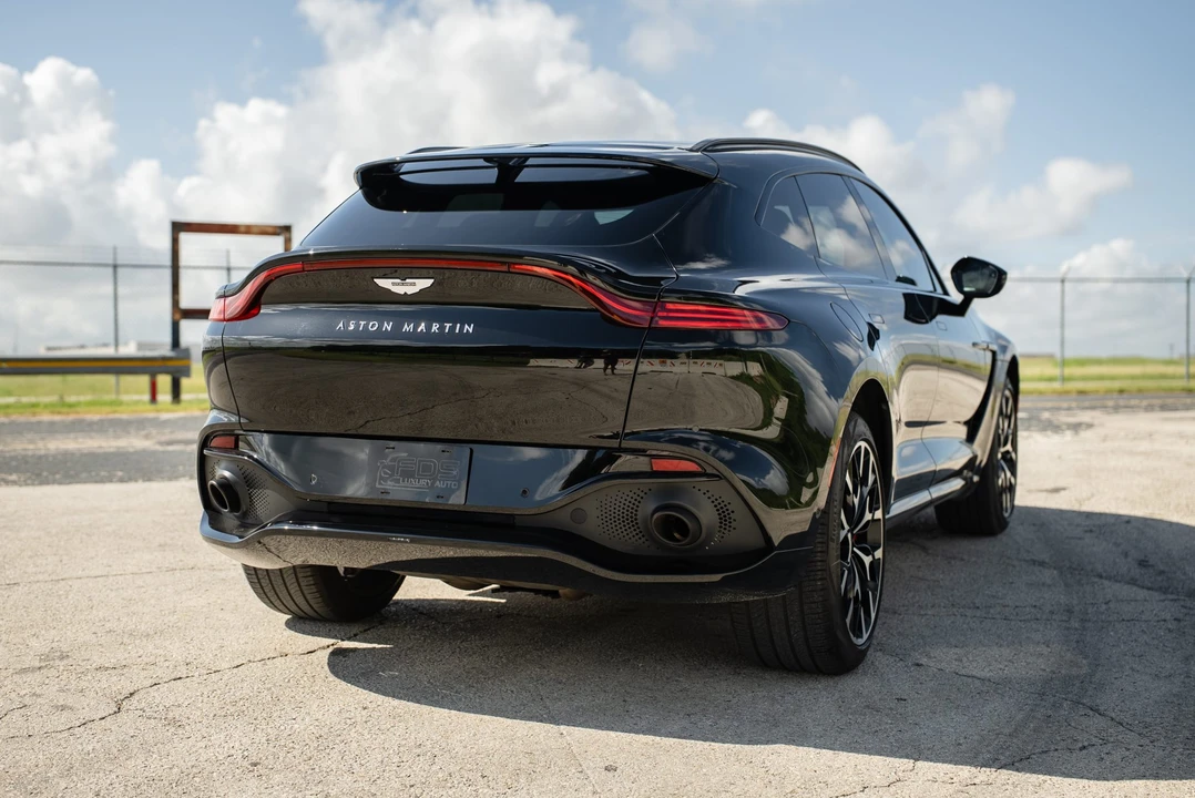 2021 Aston Martin DBX - Image 12 of 31