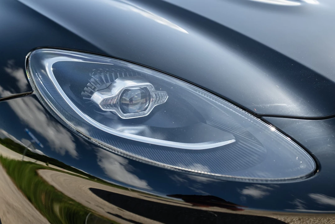 2021 Aston Martin DBX - Image 20 of 31