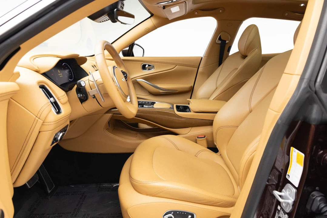2021 Aston Martin DBX - Image 30 of 31