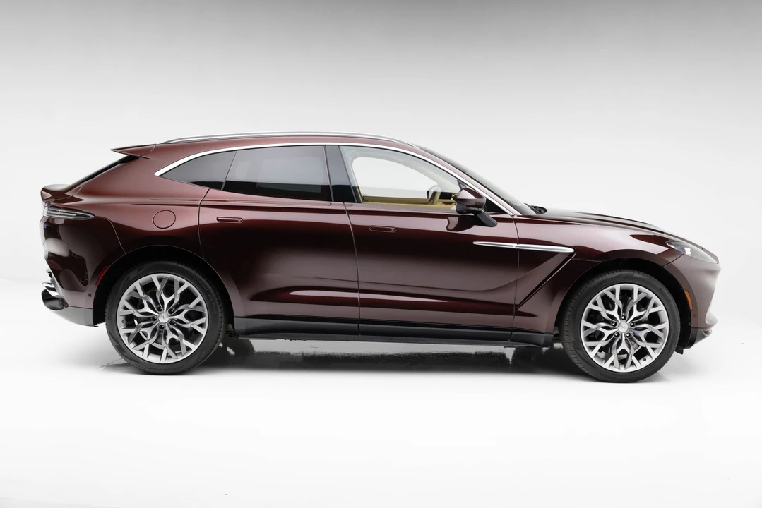 2021 Aston Martin DBX - Image 5 of 31