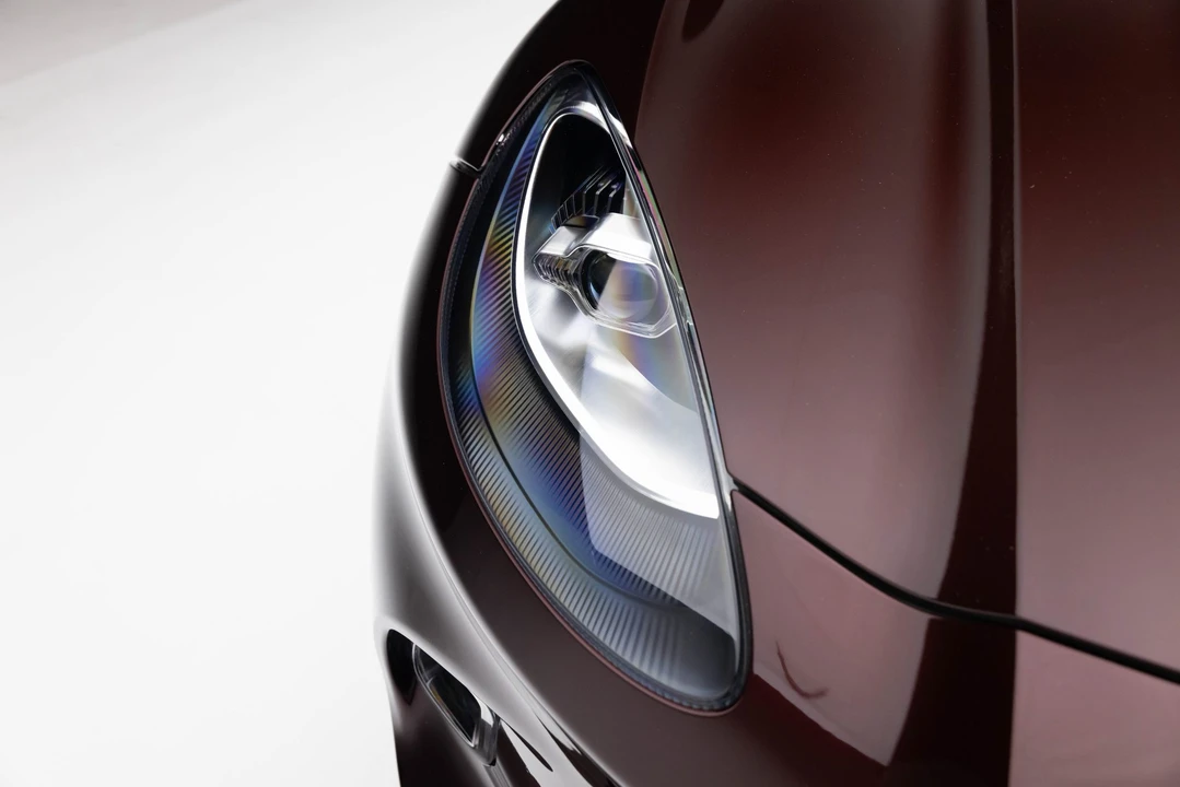 2021 Aston Martin DBX - Image 12 of 31