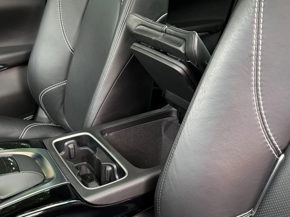 2021 Aston Martin DBX - Image 15 of 31