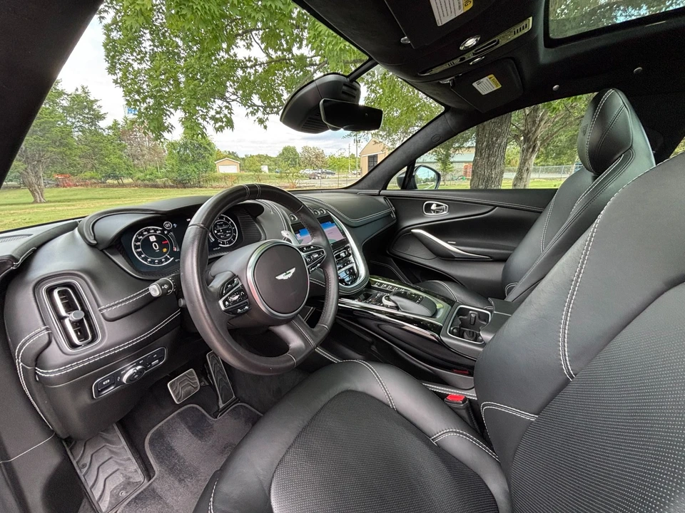 2021 Aston Martin DBX - Image 10 of 31