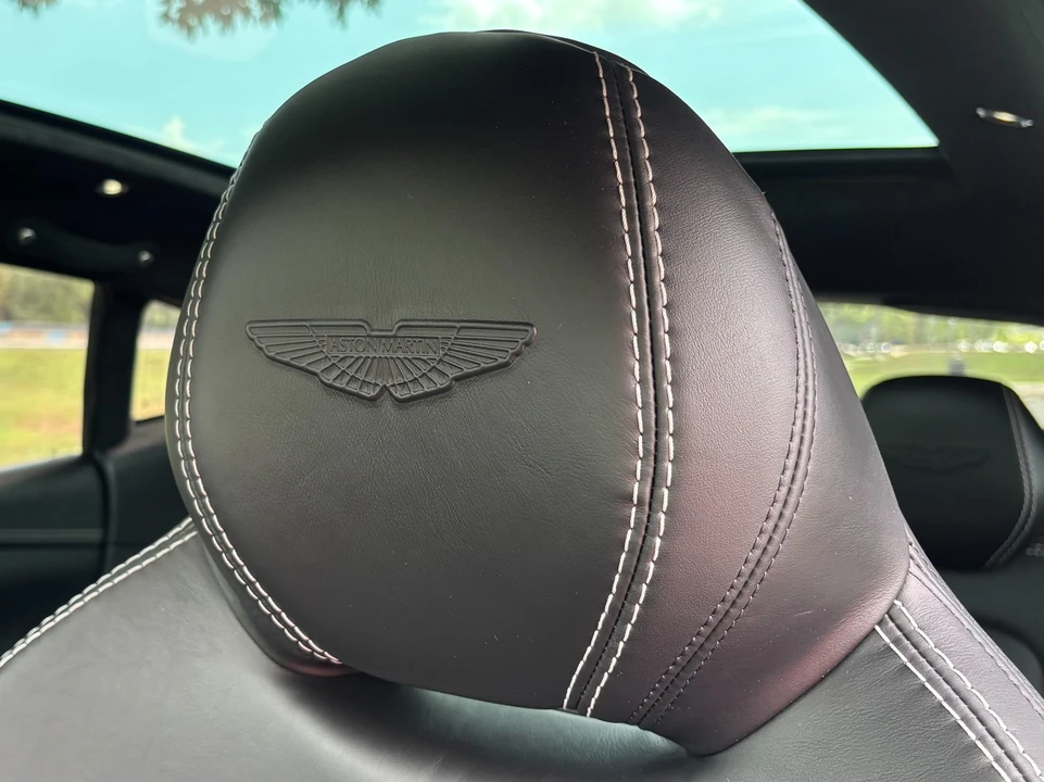 2021 Aston Martin DBX - Image 13 of 31