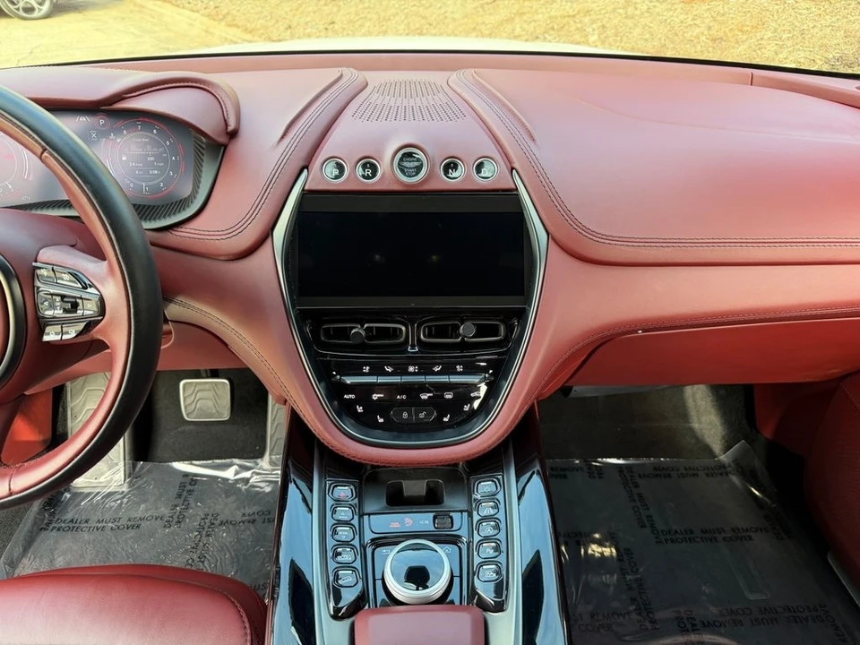 2021 Aston Martin DBX - Image 11 of 21