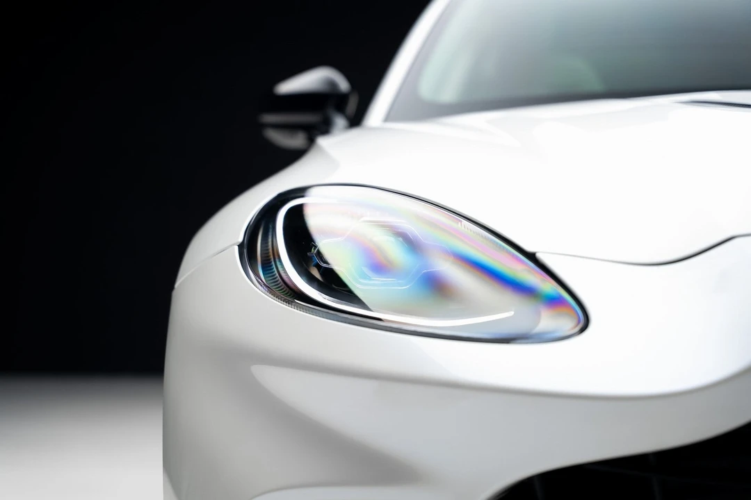 2021 Aston Martin DBX - Image 8 of 21