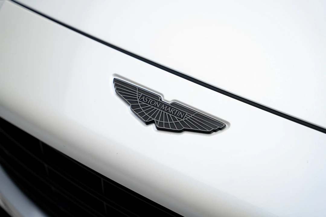 2021 Aston Martin DBX - Image 12 of 21