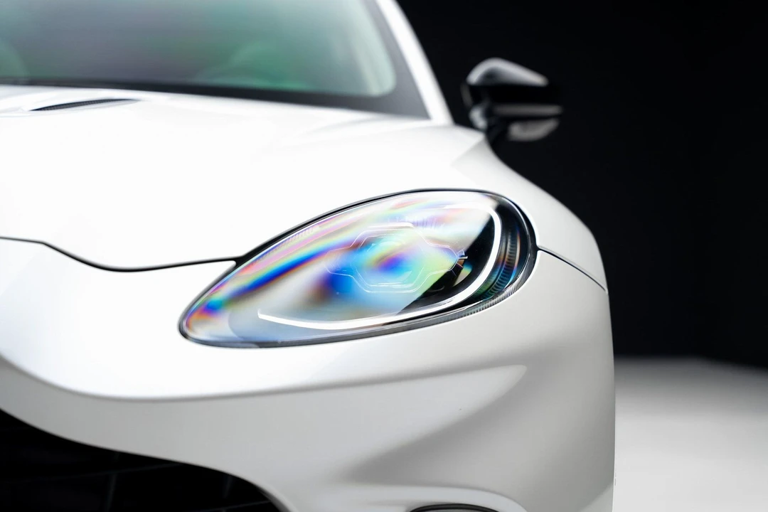 2021 Aston Martin DBX - Image 9 of 21