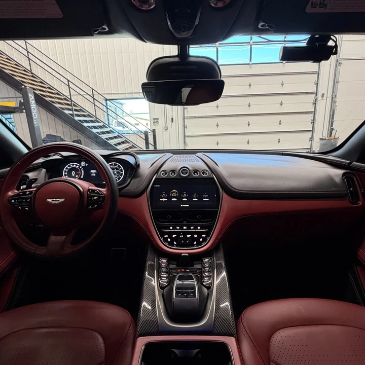 2021 Aston Martin DBX - Image 10 of 20