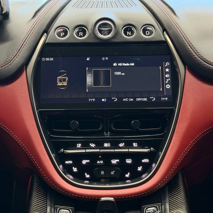 2021 Aston Martin DBX - Image 11 of 20