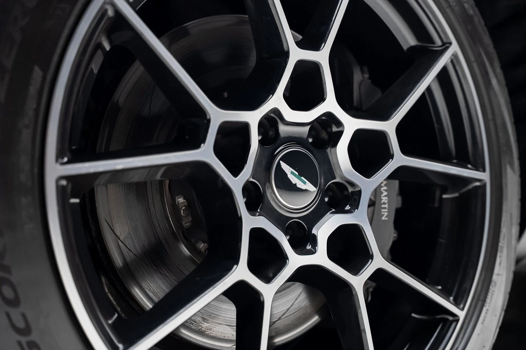 2021 Aston Martin DBX - Image 21 of 21