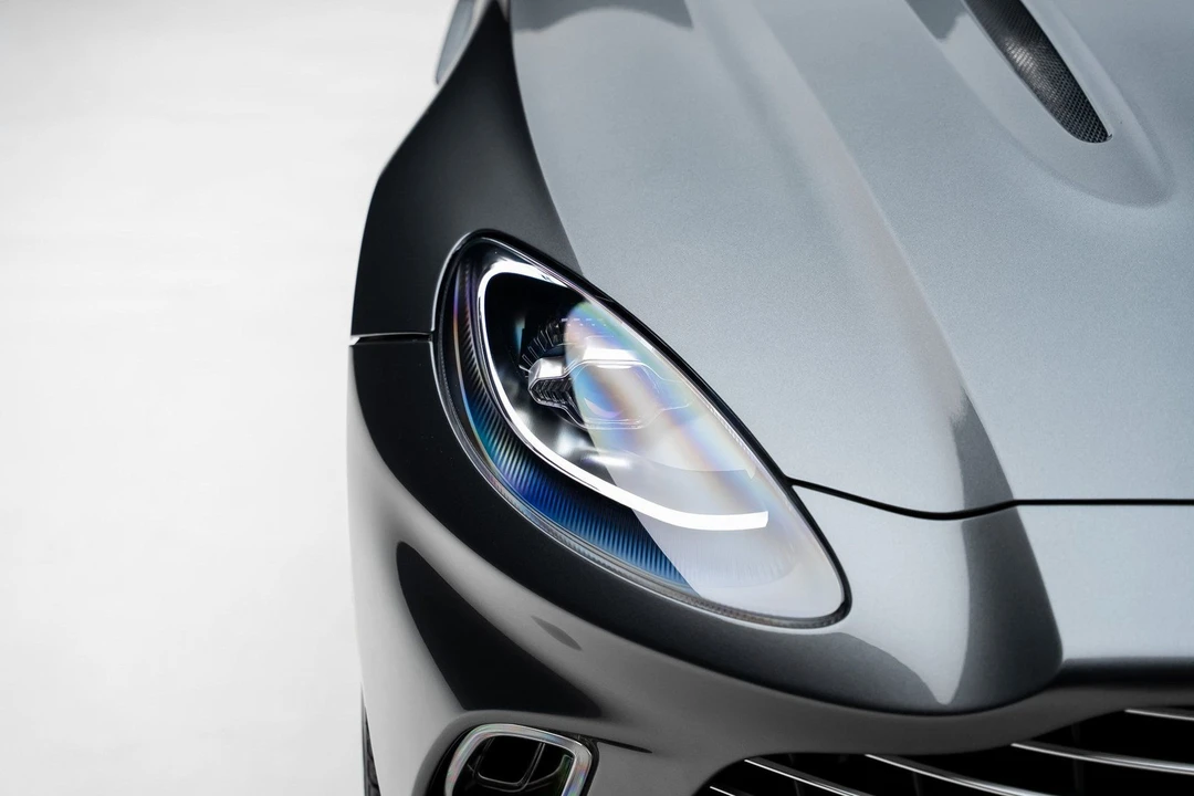 2021 Aston Martin DBX - Image 11 of 21