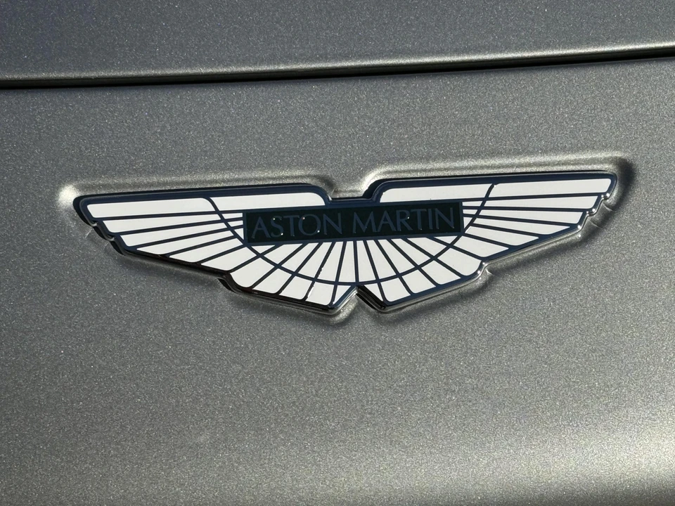 2021 Aston Martin DBX - Image 21 of 31
