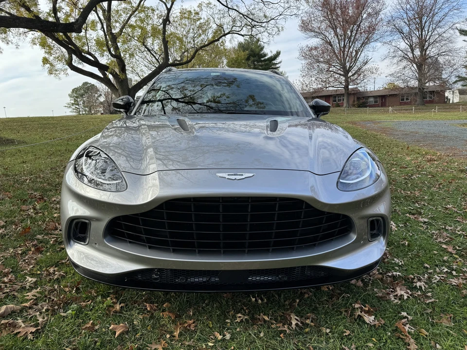 2021 Aston Martin DBX - Image 10 of 31