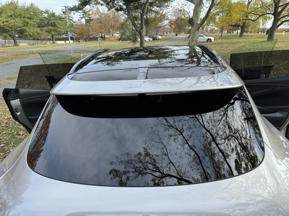 2021 Aston Martin DBX - Image 23 of 31