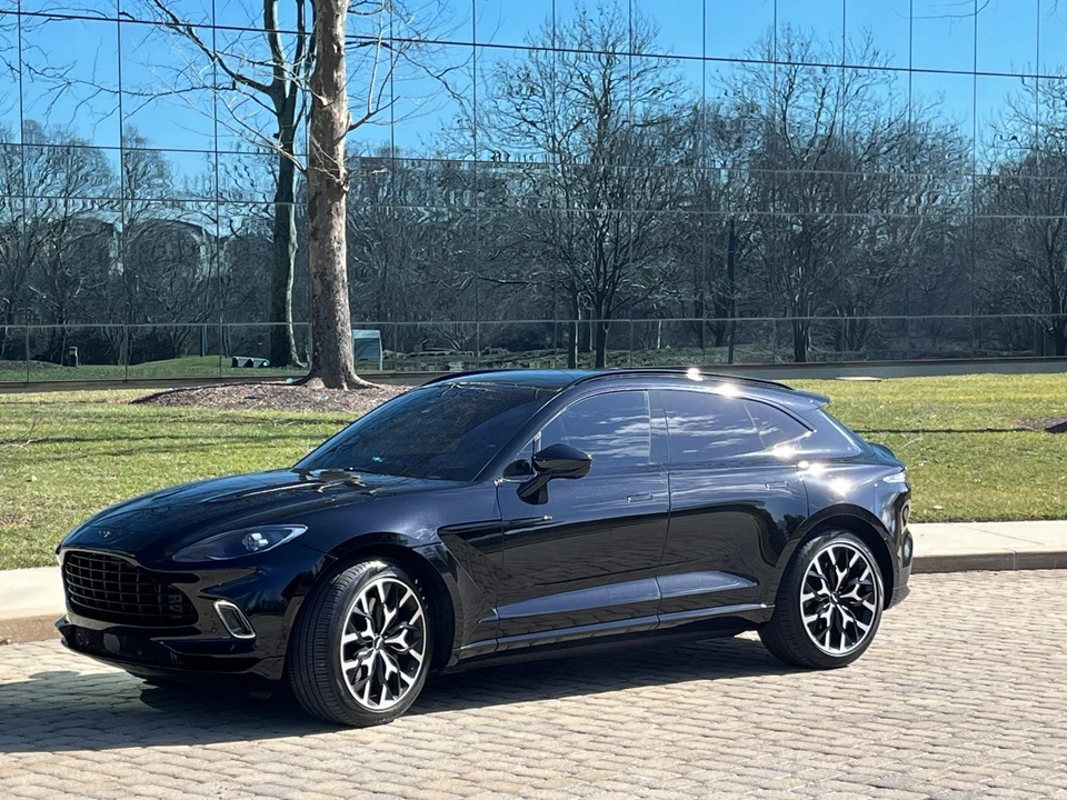 2021 Aston Martin DBX - Image 4 of 31