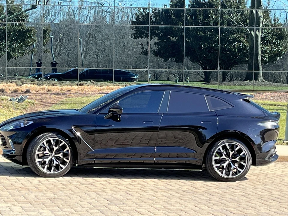 2021 Aston Martin DBX - Image 10 of 31