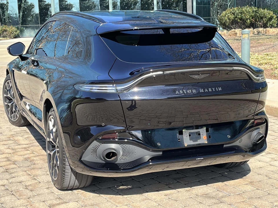2021 Aston Martin DBX - Image 18 of 31