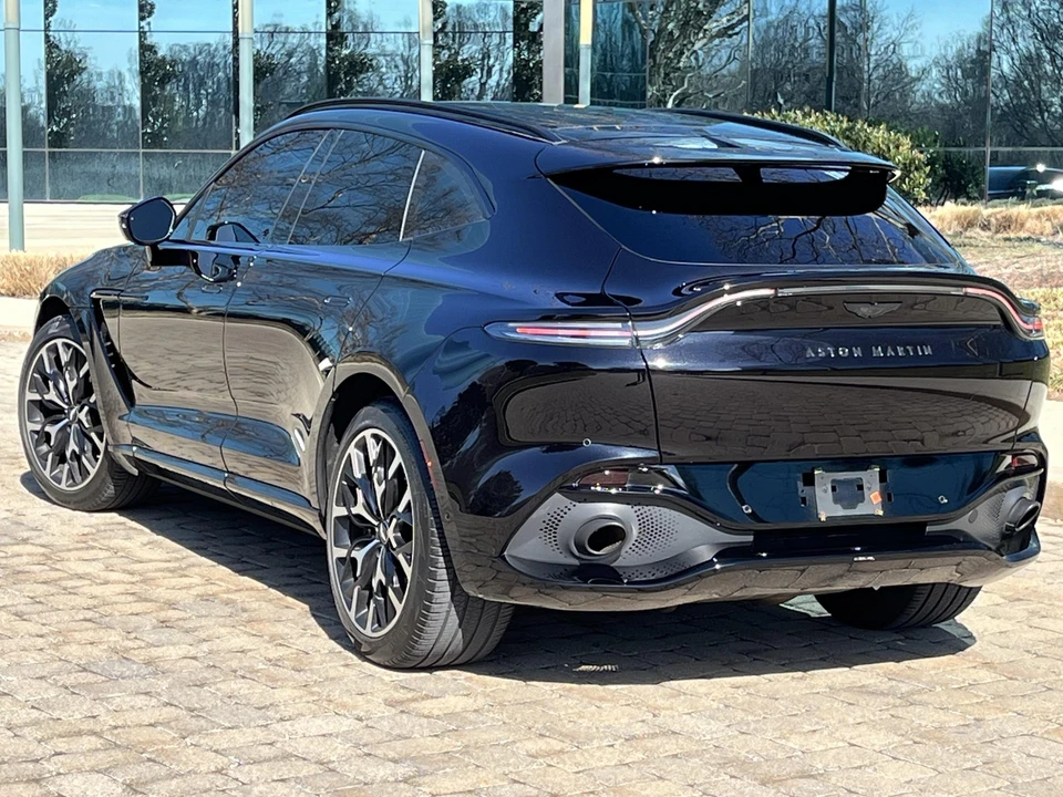 2021 Aston Martin DBX - Image 16 of 31