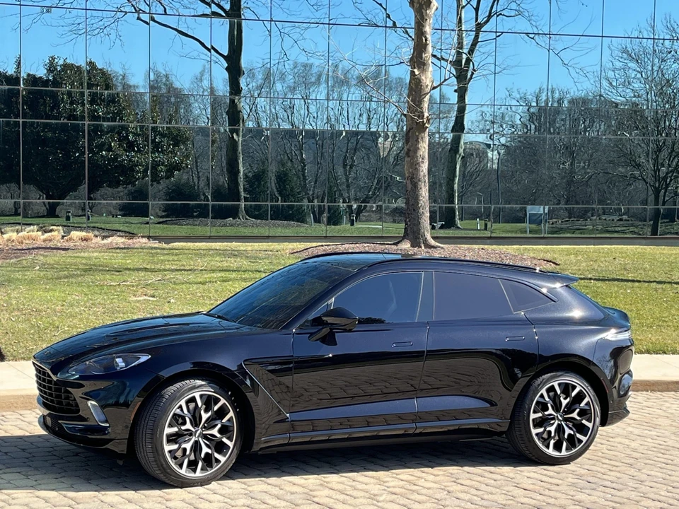 2021 Aston Martin DBX - Image 7 of 31
