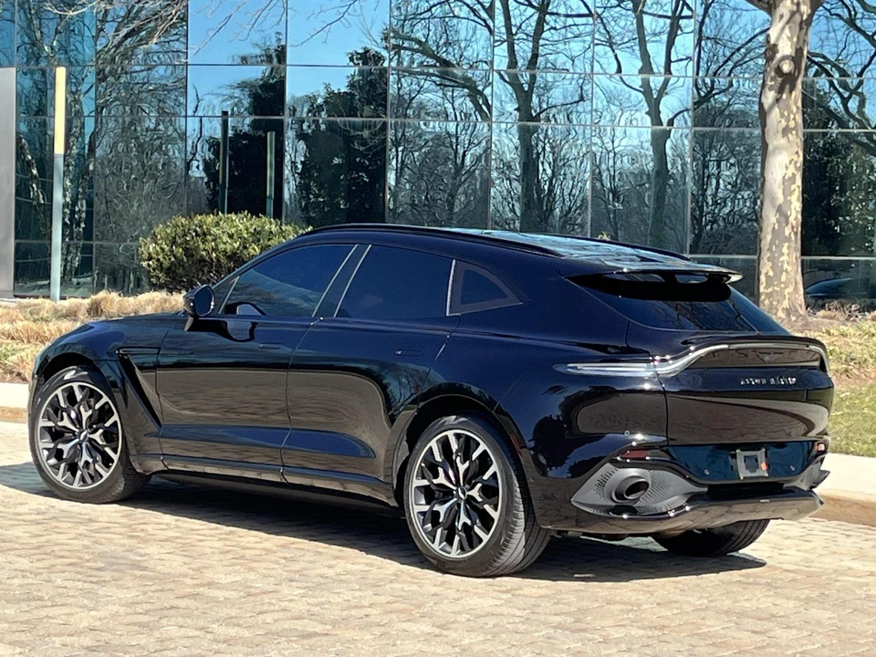 2021 Aston Martin DBX - Image 14 of 31