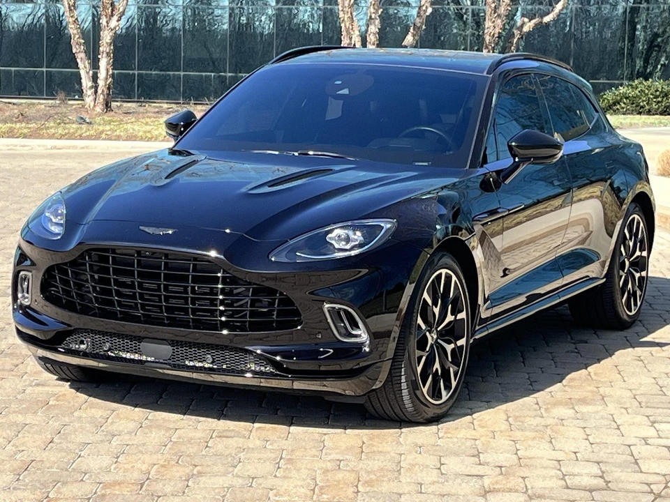 2021 Aston Martin DBX - Image 2 of 31