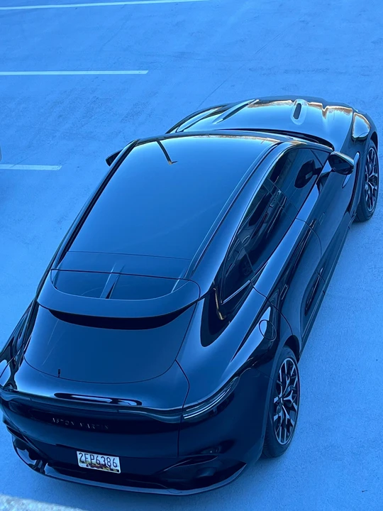 2021 Aston Martin DBX - Image 21 of 31