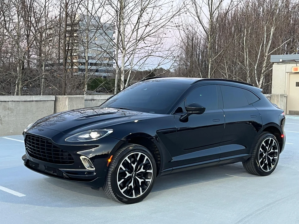 2021 Aston Martin DBX - Image 8 of 31