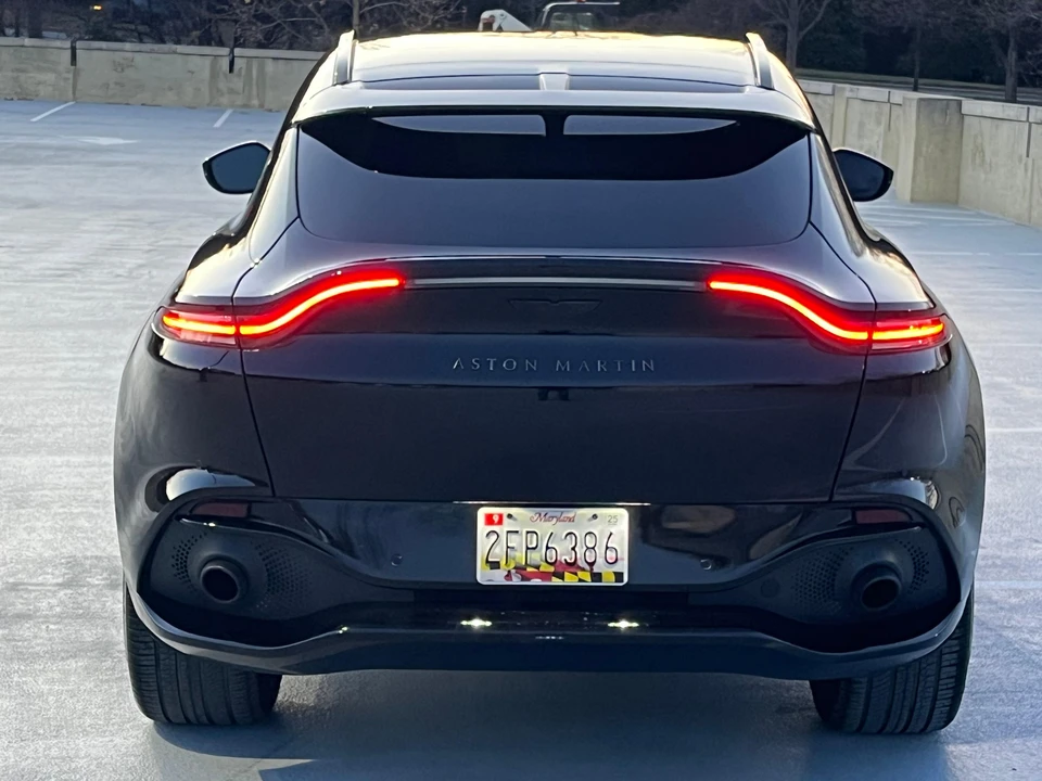 2021 Aston Martin DBX - Image 13 of 31