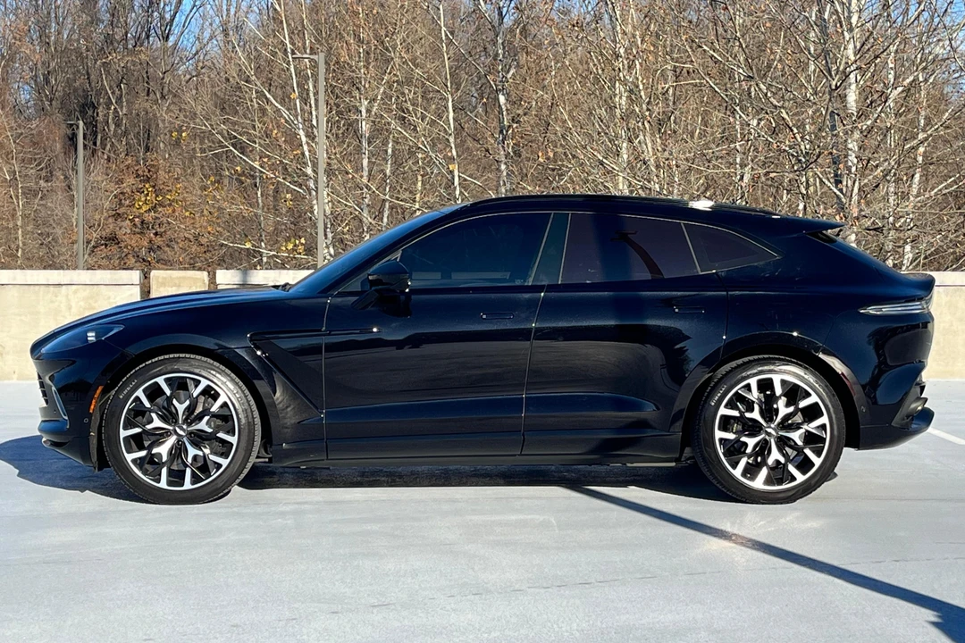 2021 Aston Martin DBX - Image 3 of 31