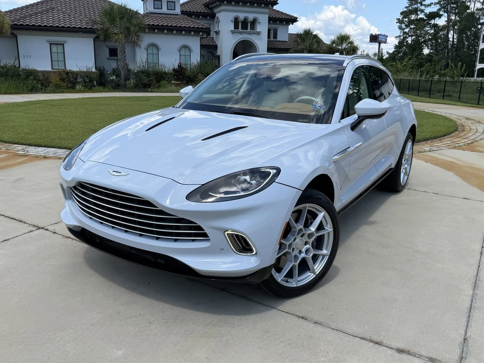 2021 Aston Martin DBX - Image 3 of 31