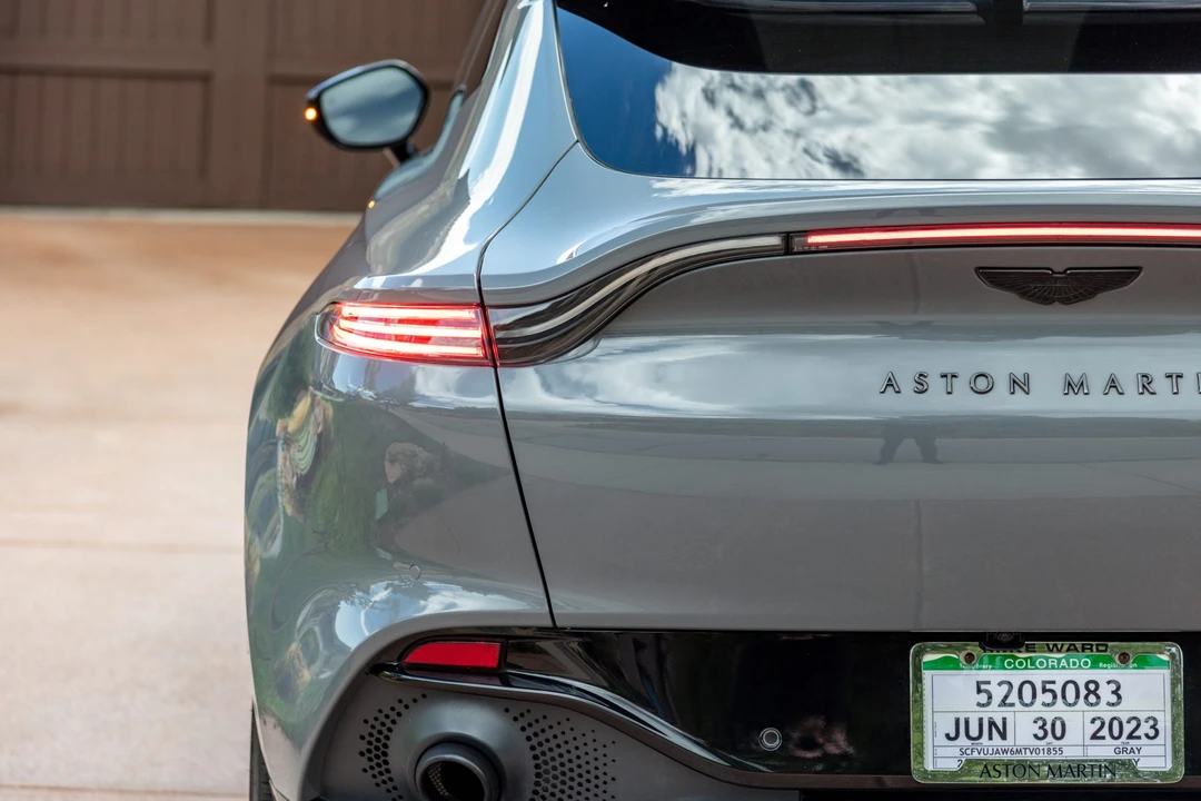 2021 Aston Martin DBX - Image 26 of 31