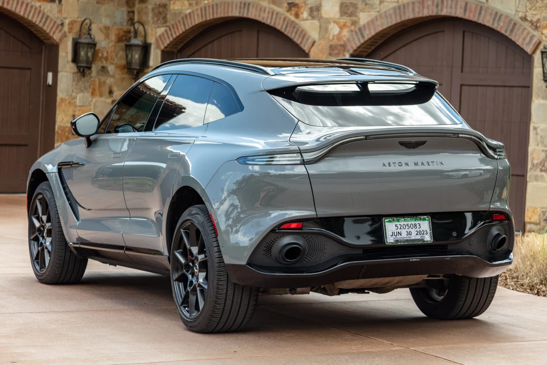 2021 Aston Martin DBX - Image 8 of 31