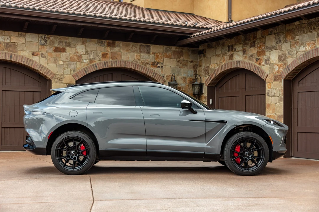 2021 Aston Martin DBX - Image 5 of 31