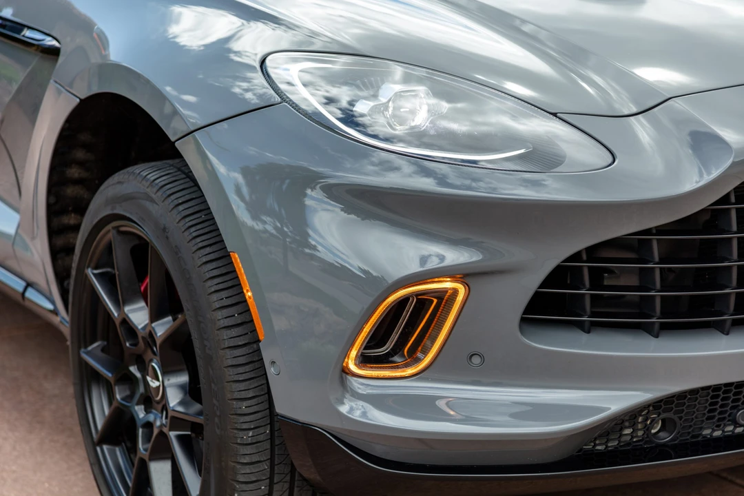 2021 Aston Martin DBX - Image 10 of 31