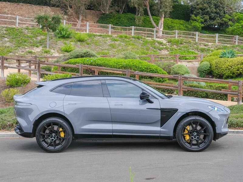 2021 Aston Martin DBX - Image 9 of 21