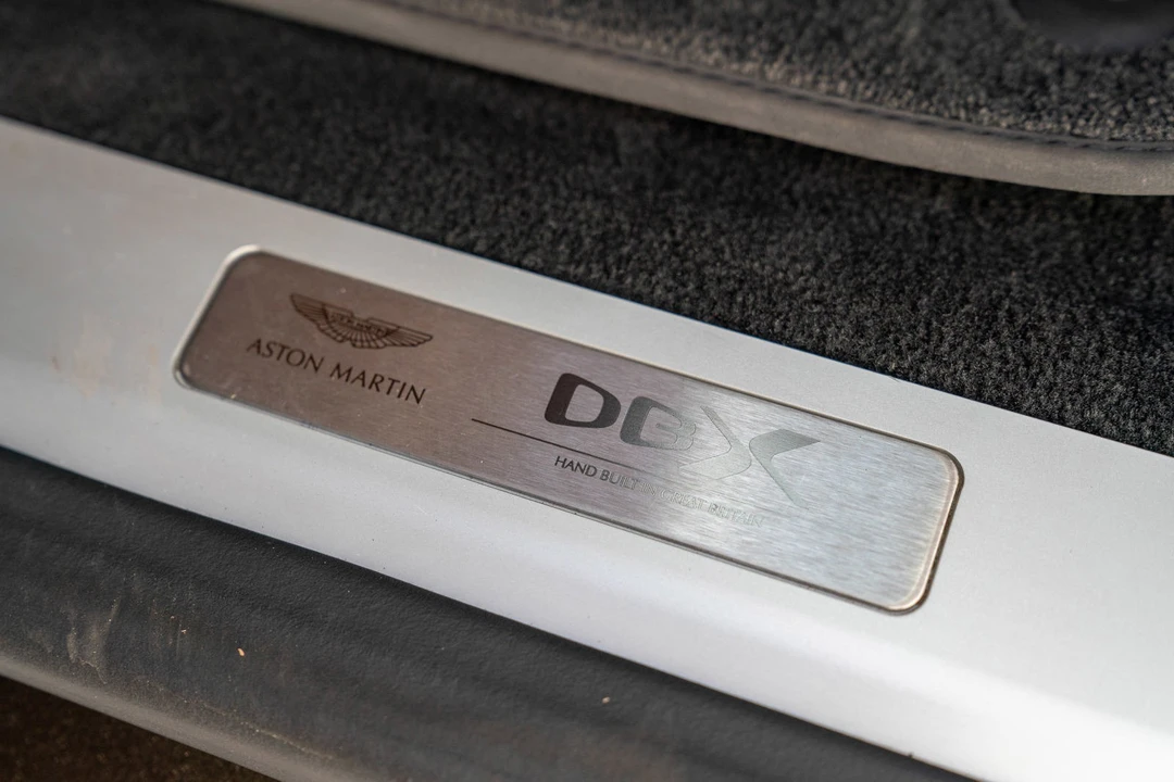 2021 Aston Martin DBX - Image 14 of 31