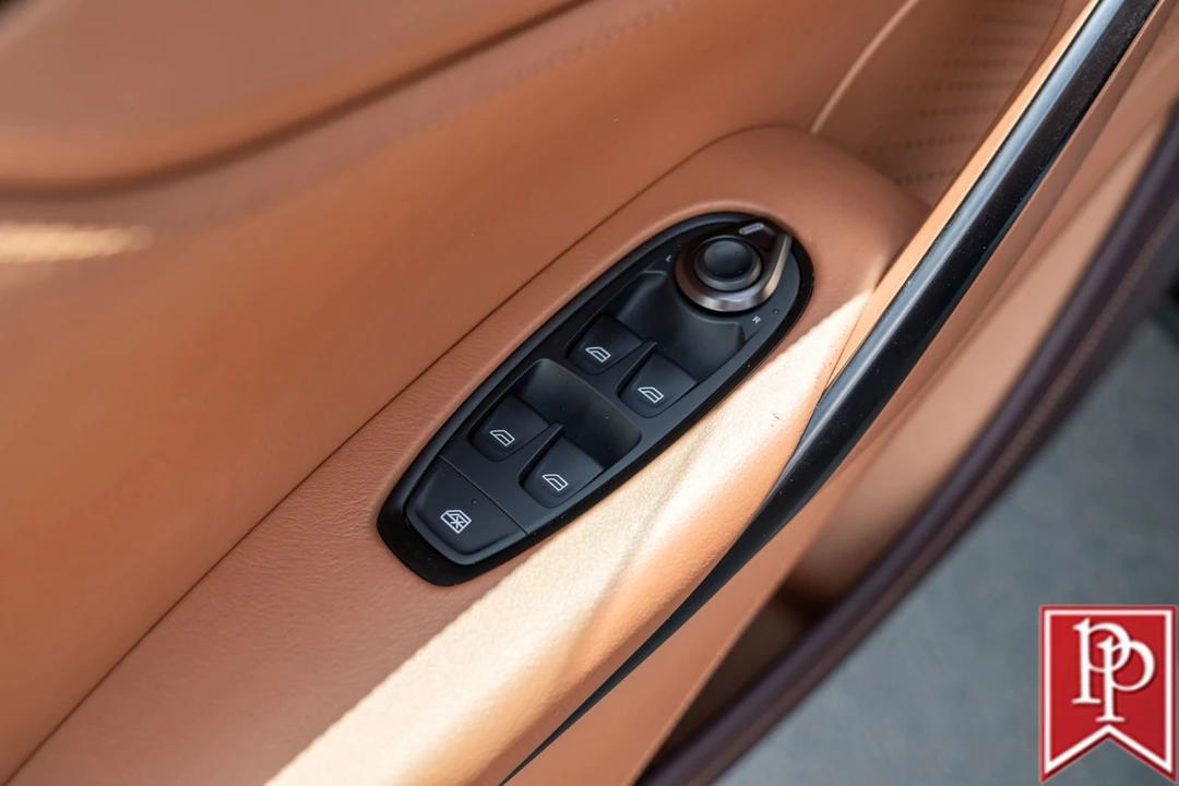 2021 Aston Martin DBX - Image 13 of 21