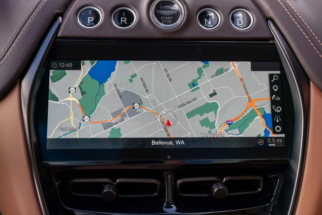2021 Aston Martin DBX - Image 20 of 31