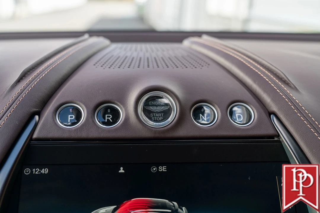 2021 Aston Martin DBX - Image 17 of 21