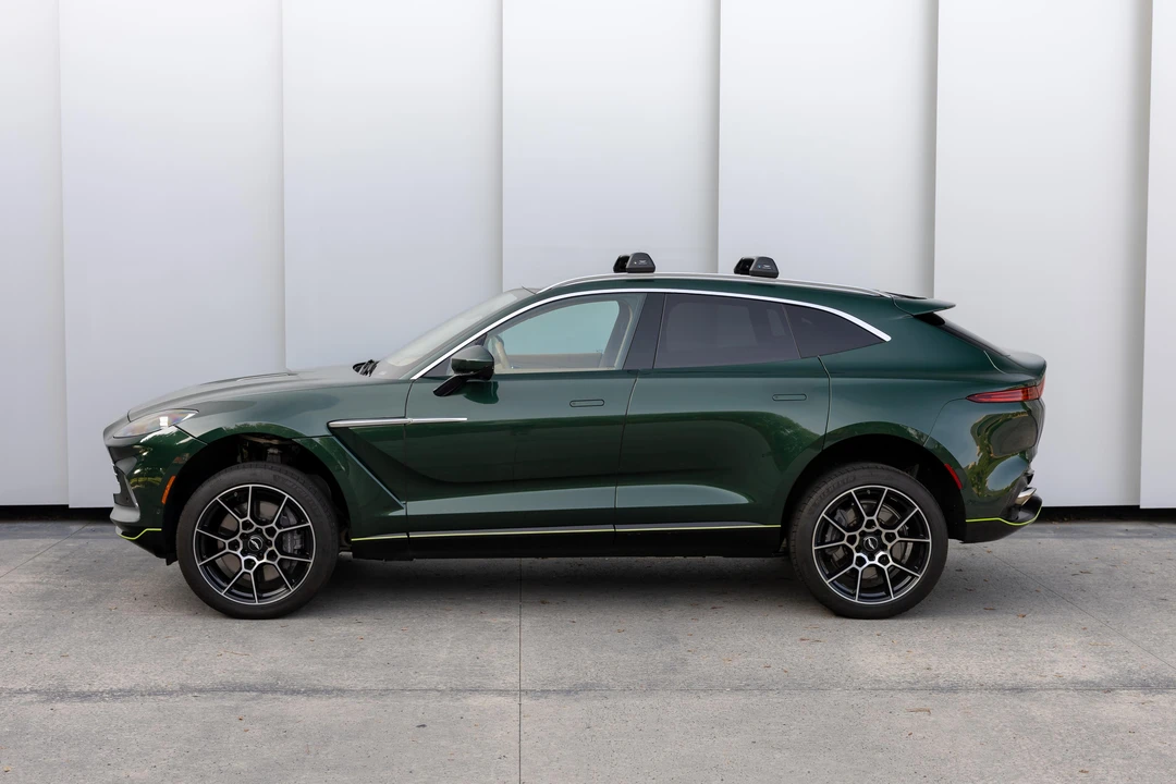 2021 Aston Martin DBX - Image 7 of 31